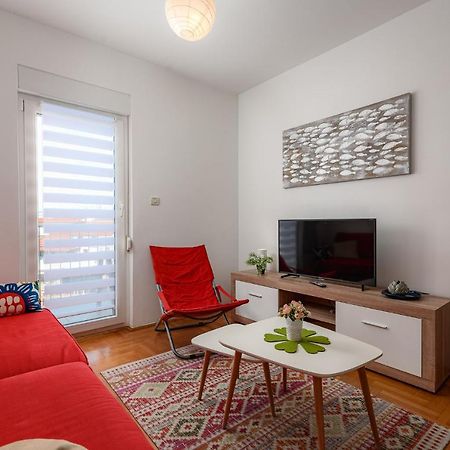 Apartment Ares 14 - Umag Center Esterno foto