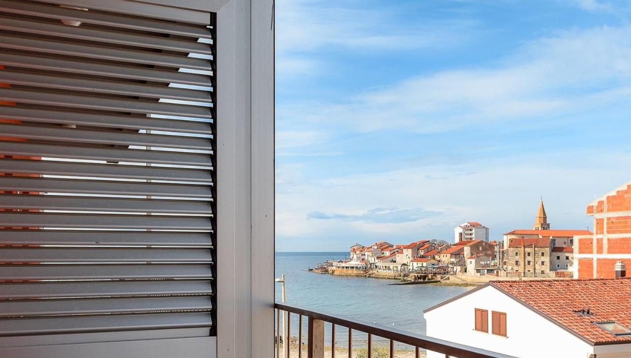Apartment Ares 14 - Umag Center Esterno foto